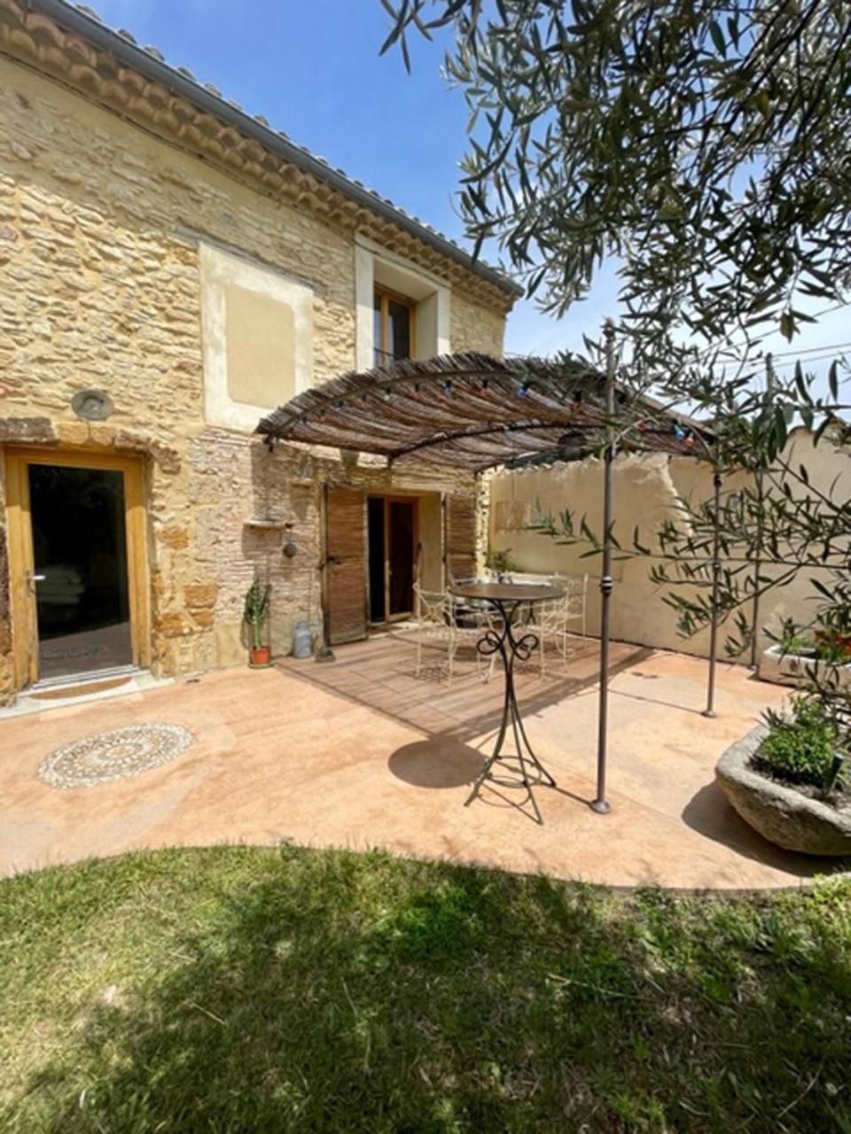 La Maison Bliss Hotel Piolenc Exterior photo